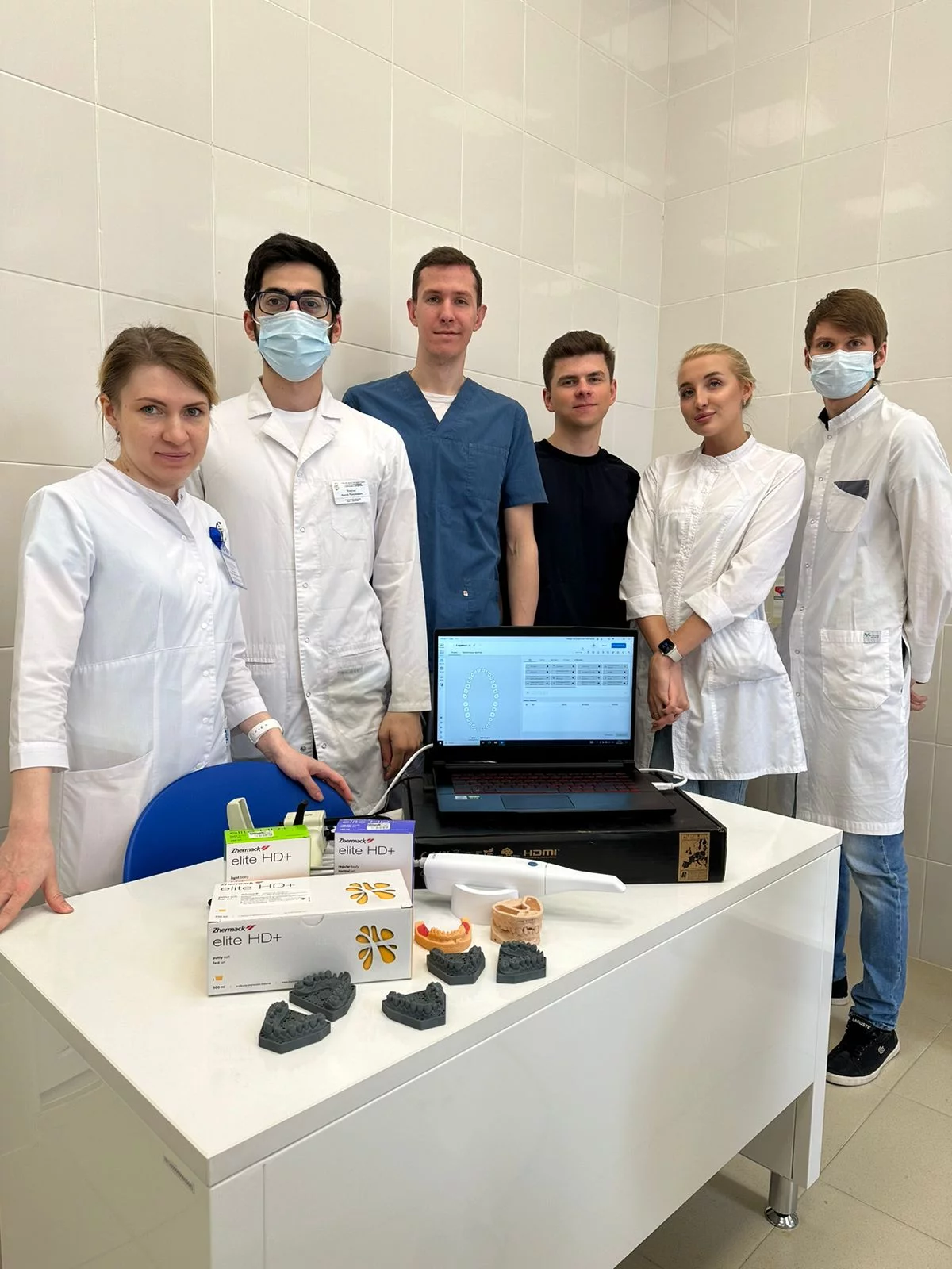 Мастер-класс «Традиционные и цифровые методики получения оттисков зубных рядов» с международным участием прошел на базе ПИМУ