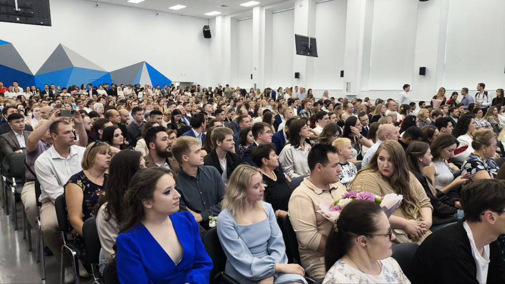 ПИМУ выпустил почти 500 врачей узкой специализации для системы здравоохранения России