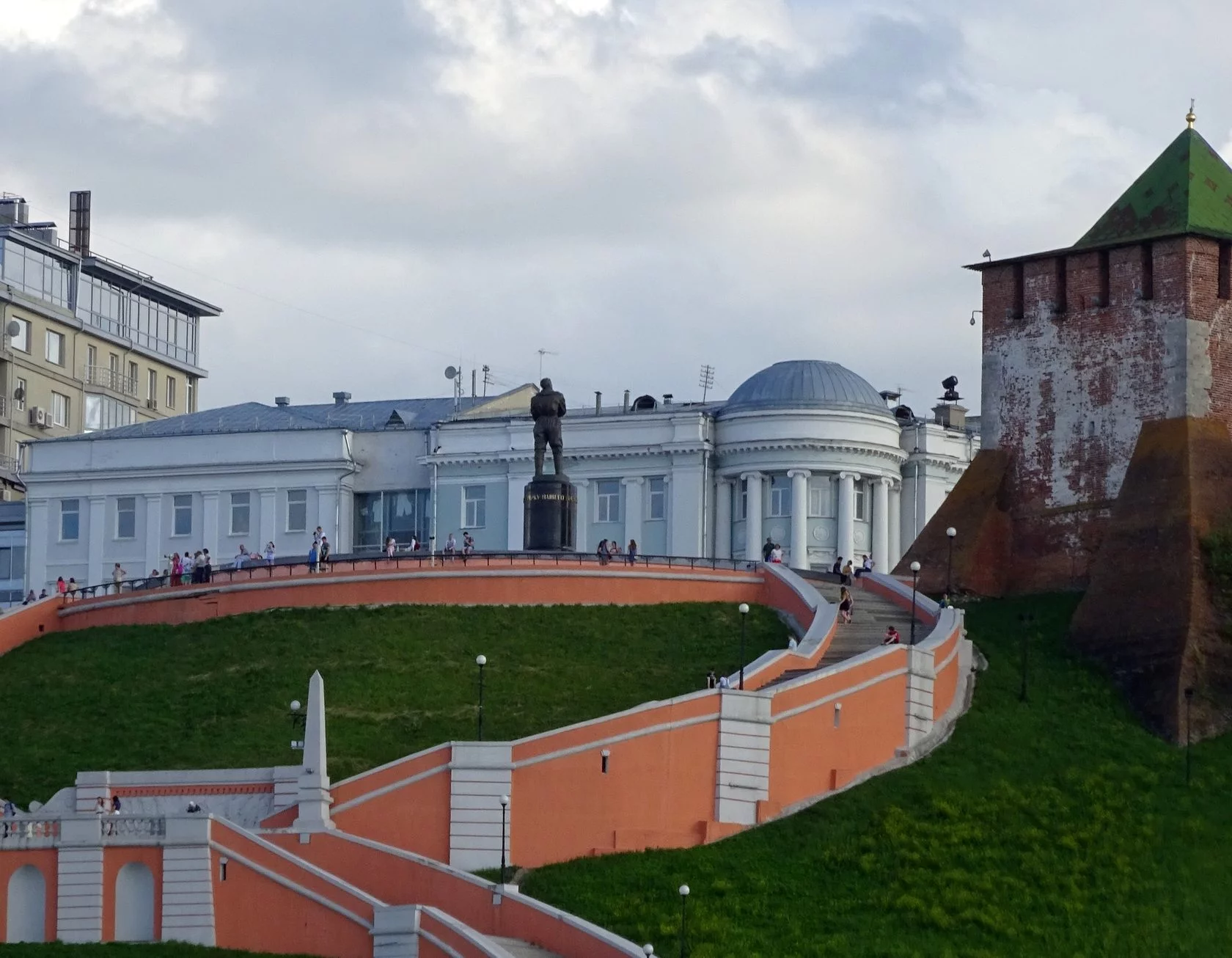 Учебный корпус № 1 (Минина и Пожарского. д.10/1)