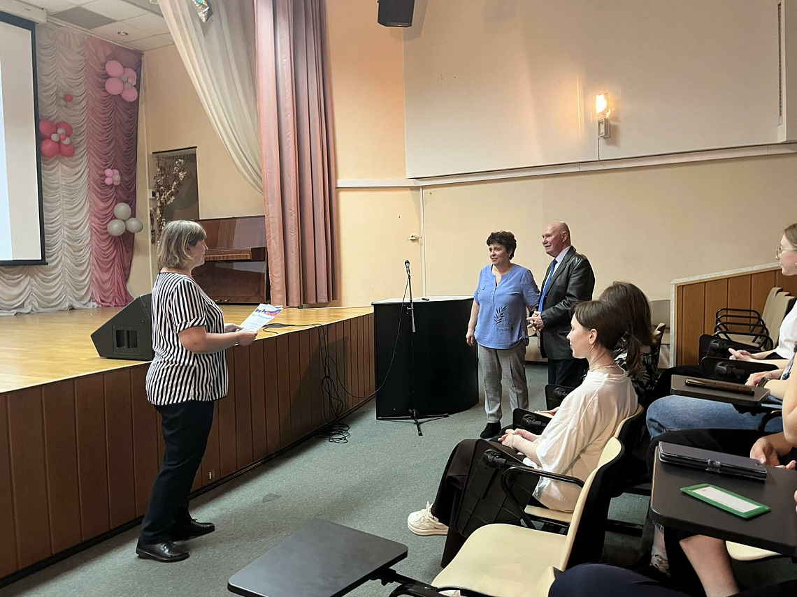 Профессора кафедры детской хирургии рассказали лицеистам о профессии врача